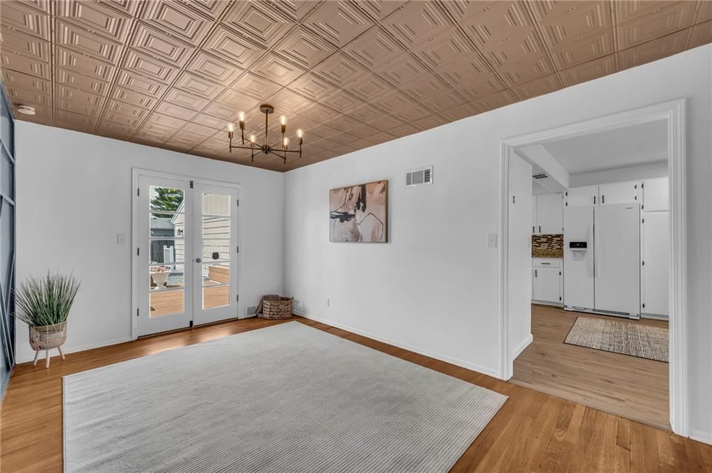 5700 Farley Avenue — photo 11