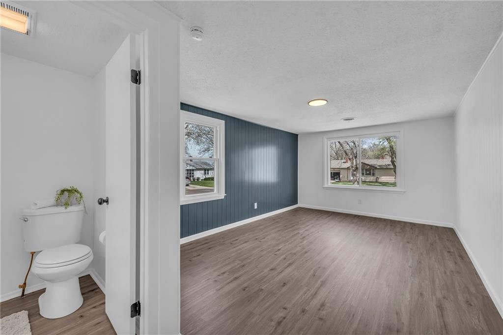 5700 Farley Avenue — photo 26