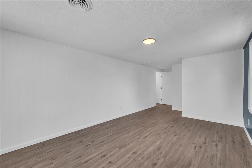 5700 Farley Avenue — photo 28