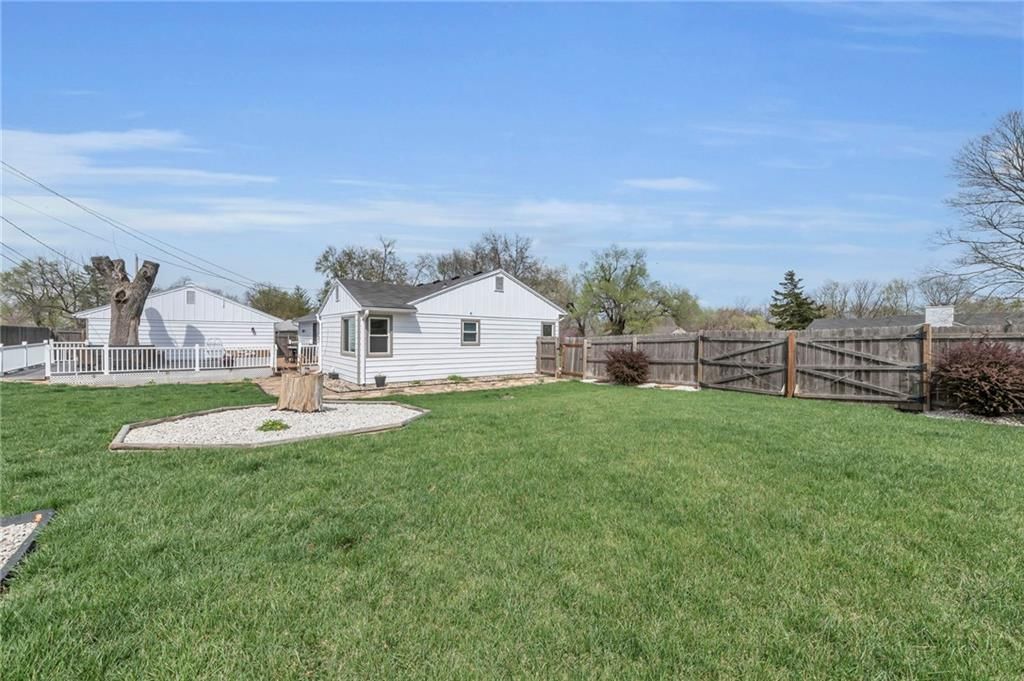 5700 Farley Avenue — photo 40