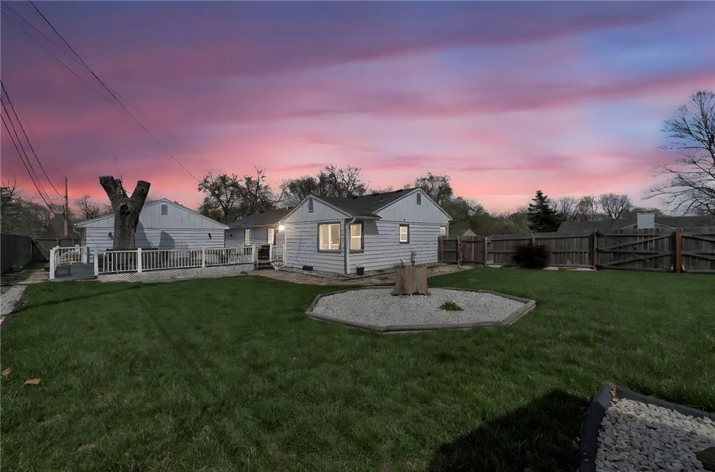 5700 Farley Avenue — photo 43