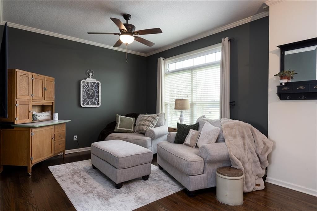 7441 N Mckinley Avenue — photo 5