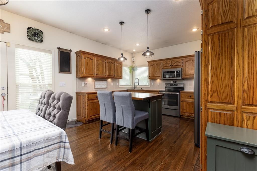 7441 N Mckinley Avenue — photo 8