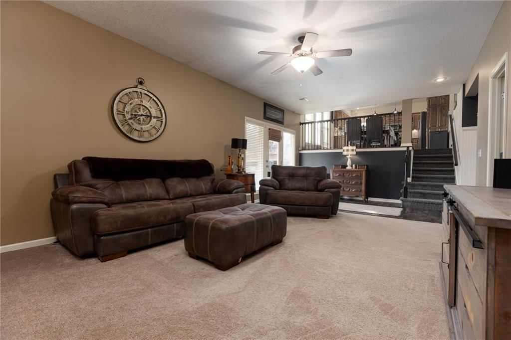 7441 N Mckinley Avenue — photo 24