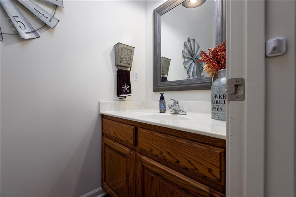 7441 N Mckinley Avenue — photo 26