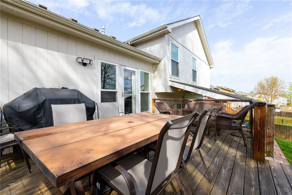 7441 N Mckinley Avenue — photo 31