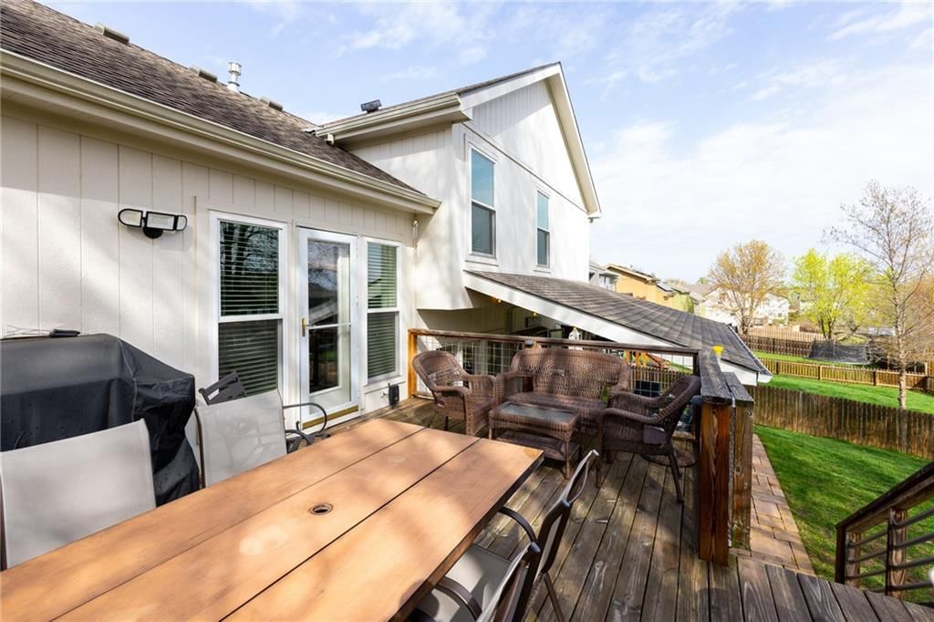 7441 N Mckinley Avenue — photo 32