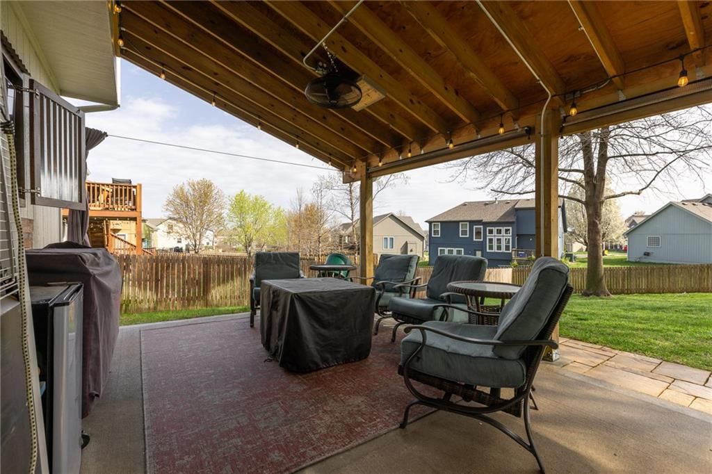 7441 N Mckinley Avenue — photo 35