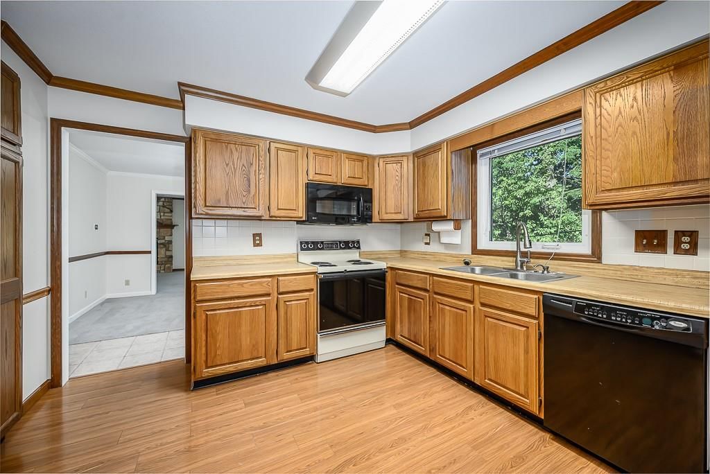 2308 Hebbeln Drive — photo 17