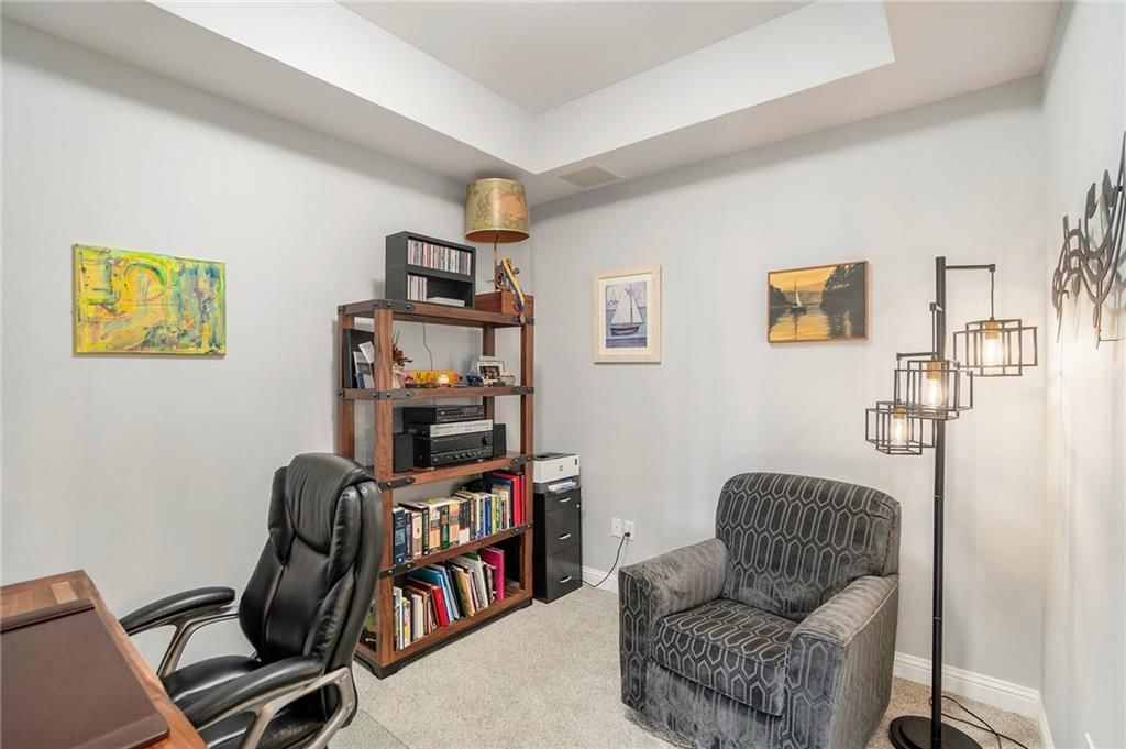 3800 N Mulberry Drive — photo 32