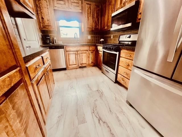 4501 N ASKEW Avenue — photo 8