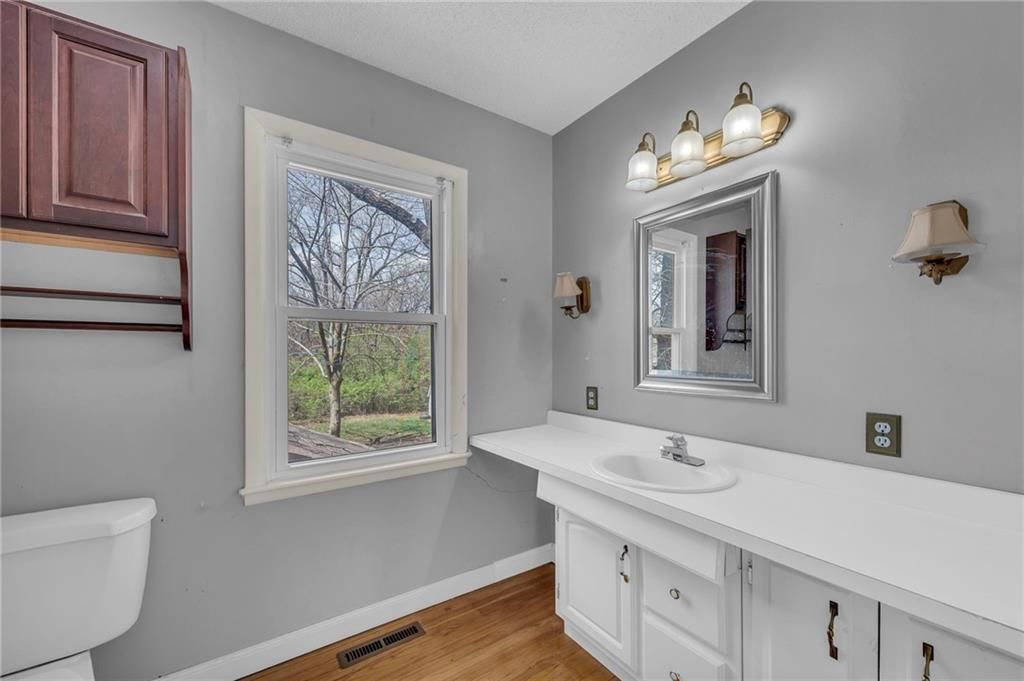 701 N Chestnut Street — photo 19