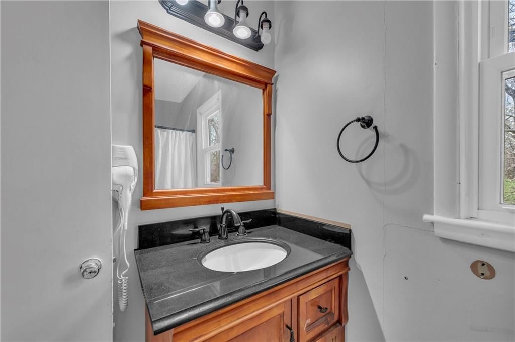 701 N Chestnut Street — photo 24