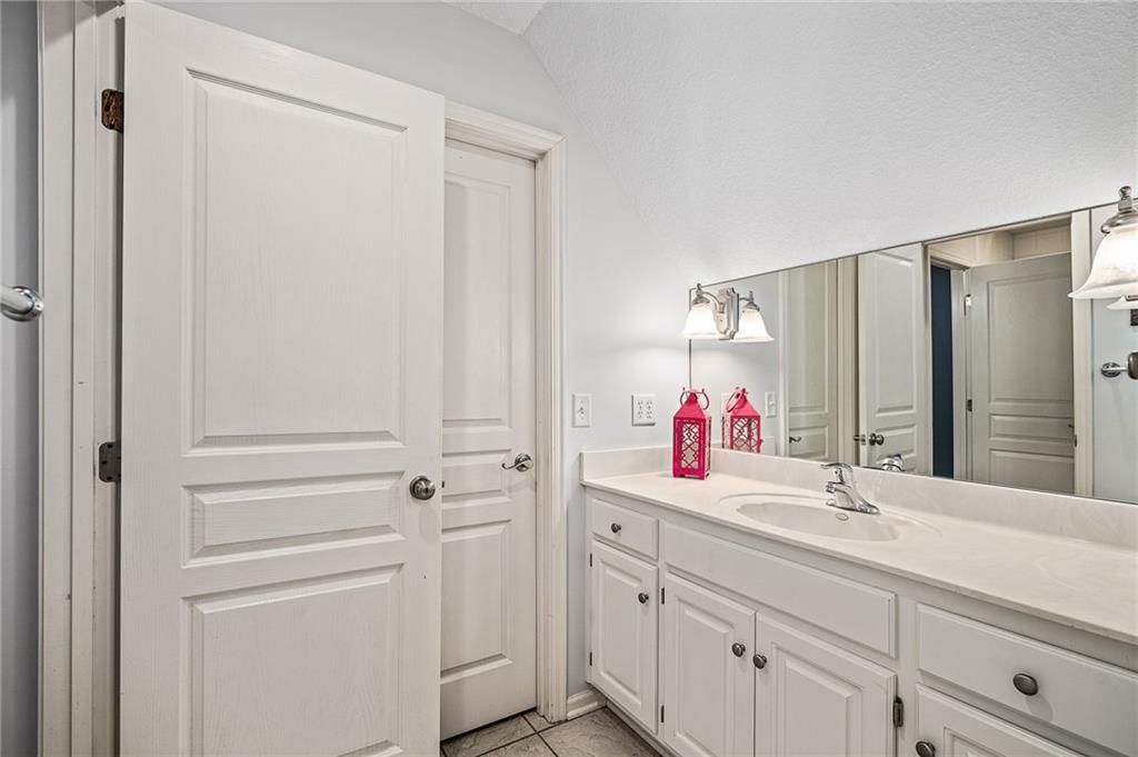5220 W 166th Street — photo 32