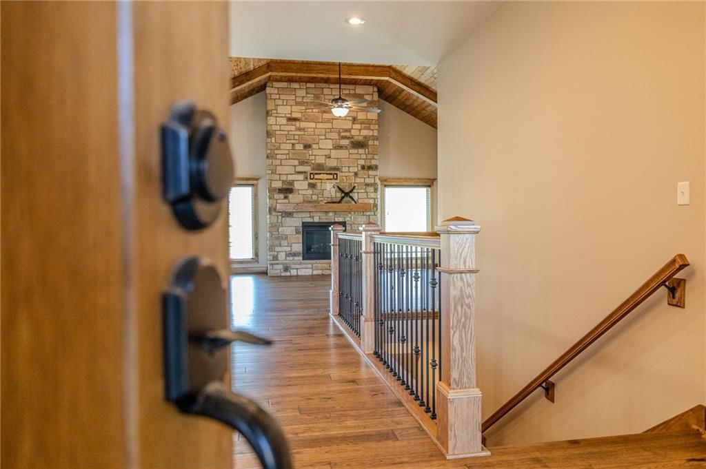 Photo 8 of 43 - 1881 Willow Tree Court