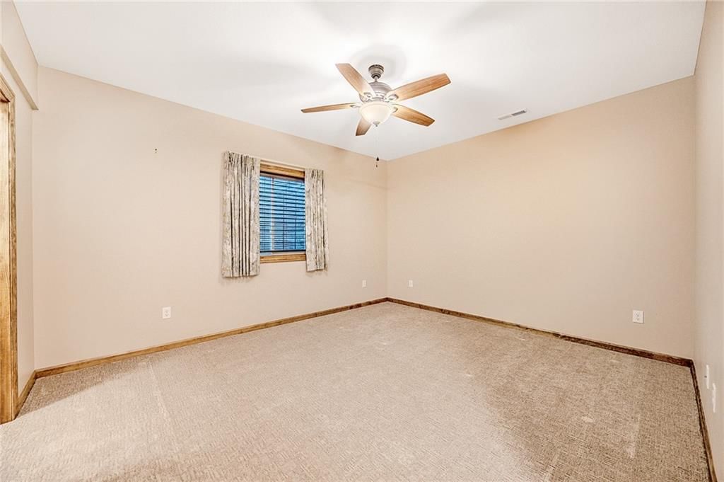 Photo 38 of 43 - 1881 Willow Tree Court