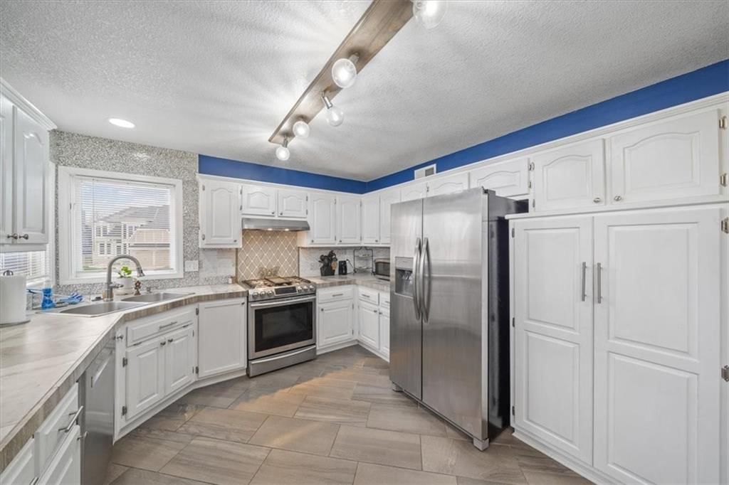 16486 W 132nd Court — photo 9