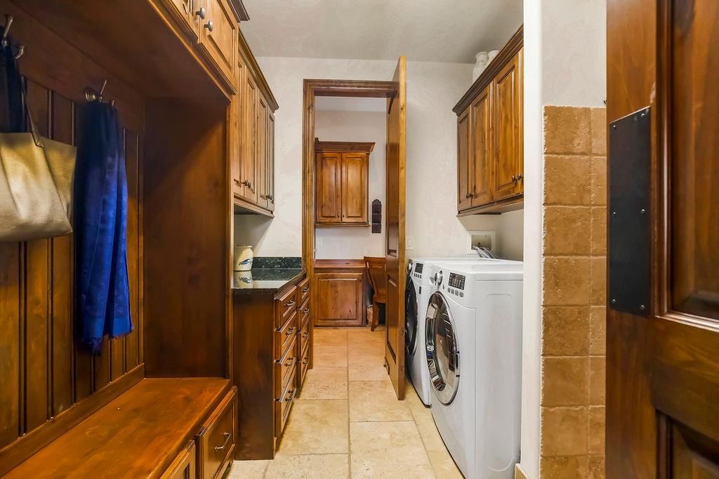 Photo 22 of 54 - 14603 Linden Street