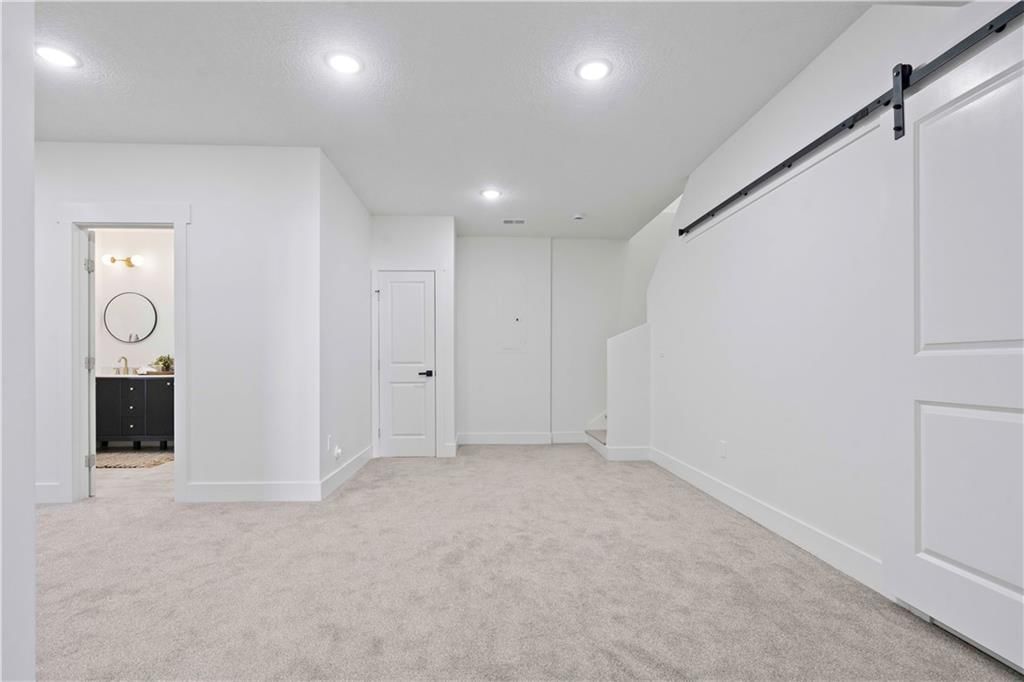 807 N Walnut Lane — photo 13