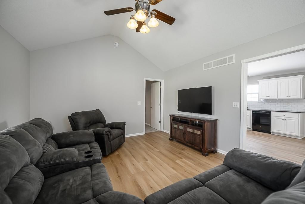 24601 Garrett Road — photo 6
