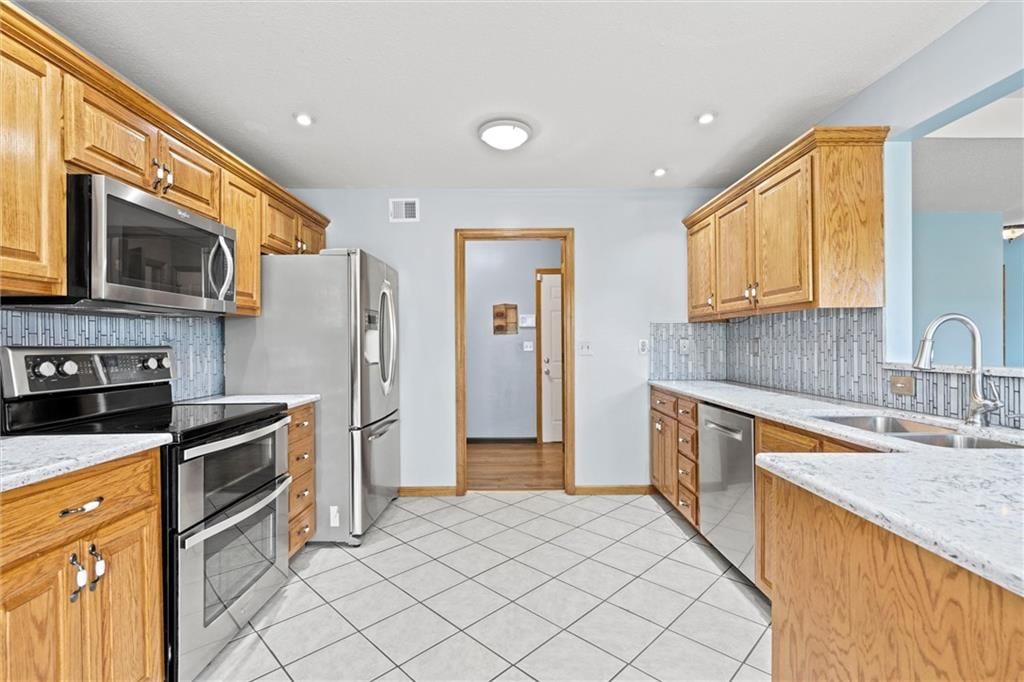 2200 Hidden Valley Drive — photo 14