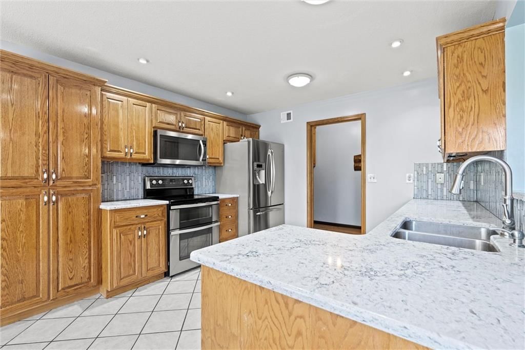 2200 Hidden Valley Drive — photo 15