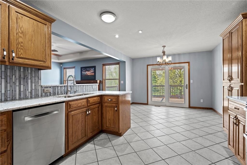 2200 Hidden Valley Drive — photo 17
