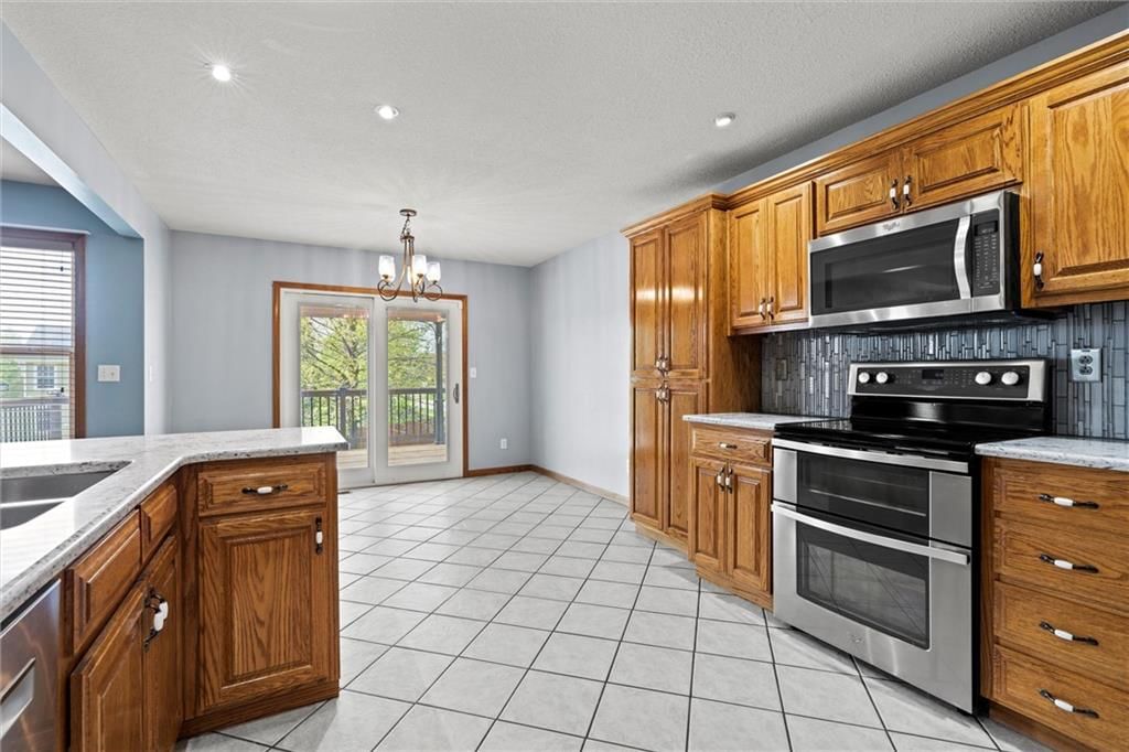 2200 Hidden Valley Drive — photo 18