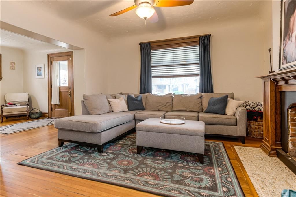 Photo 7 of 49 - 3420 Campbell Street