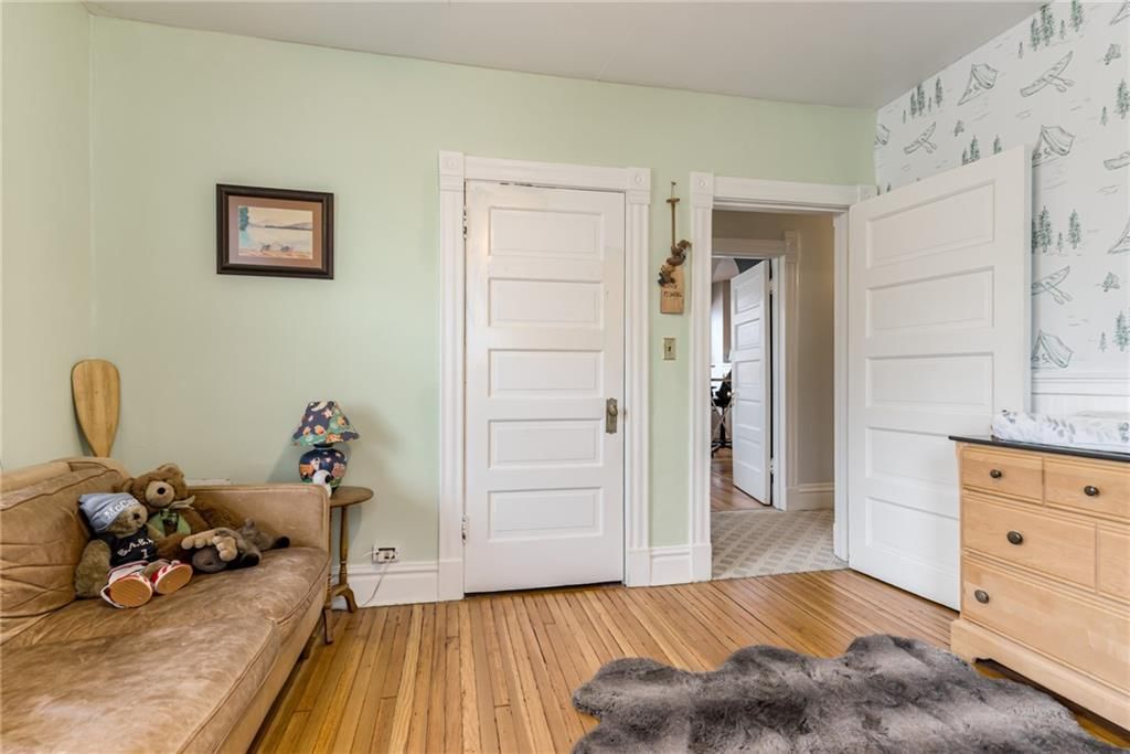 Photo 24 of 49 - 3420 Campbell Street