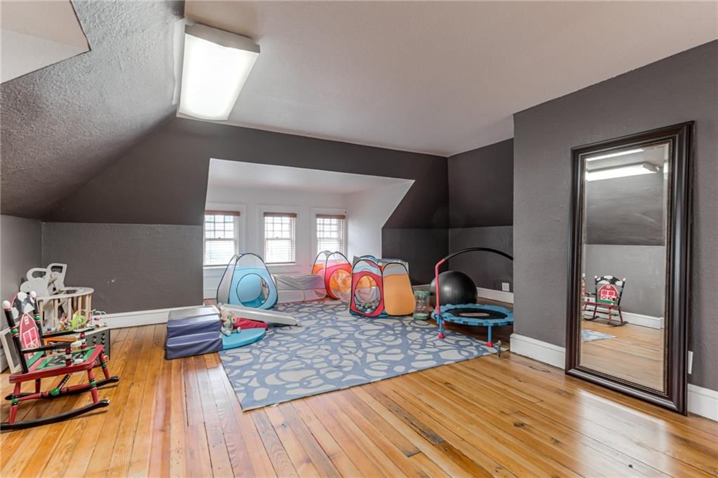 Photo 29 of 49 - 3420 Campbell Street