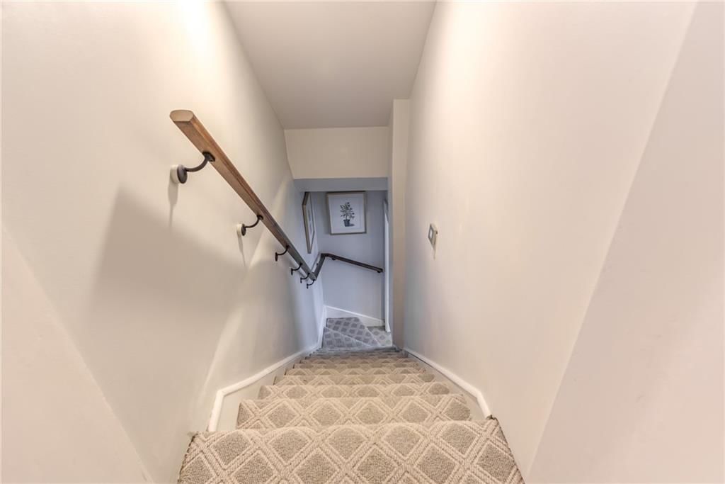 Photo 33 of 49 - 3420 Campbell Street