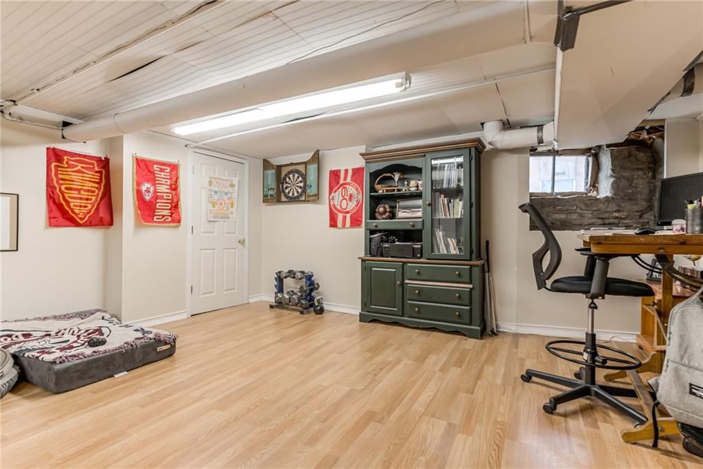 Photo 34 of 49 - 3420 Campbell Street