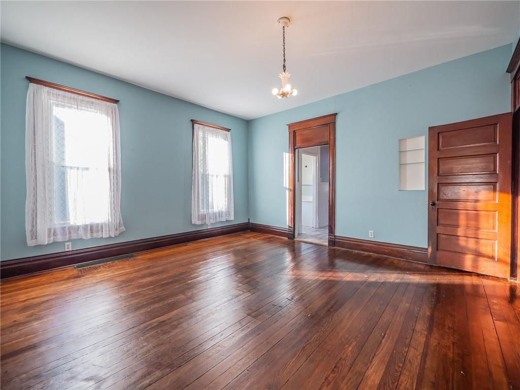 625 W 1ST Street — photo 13