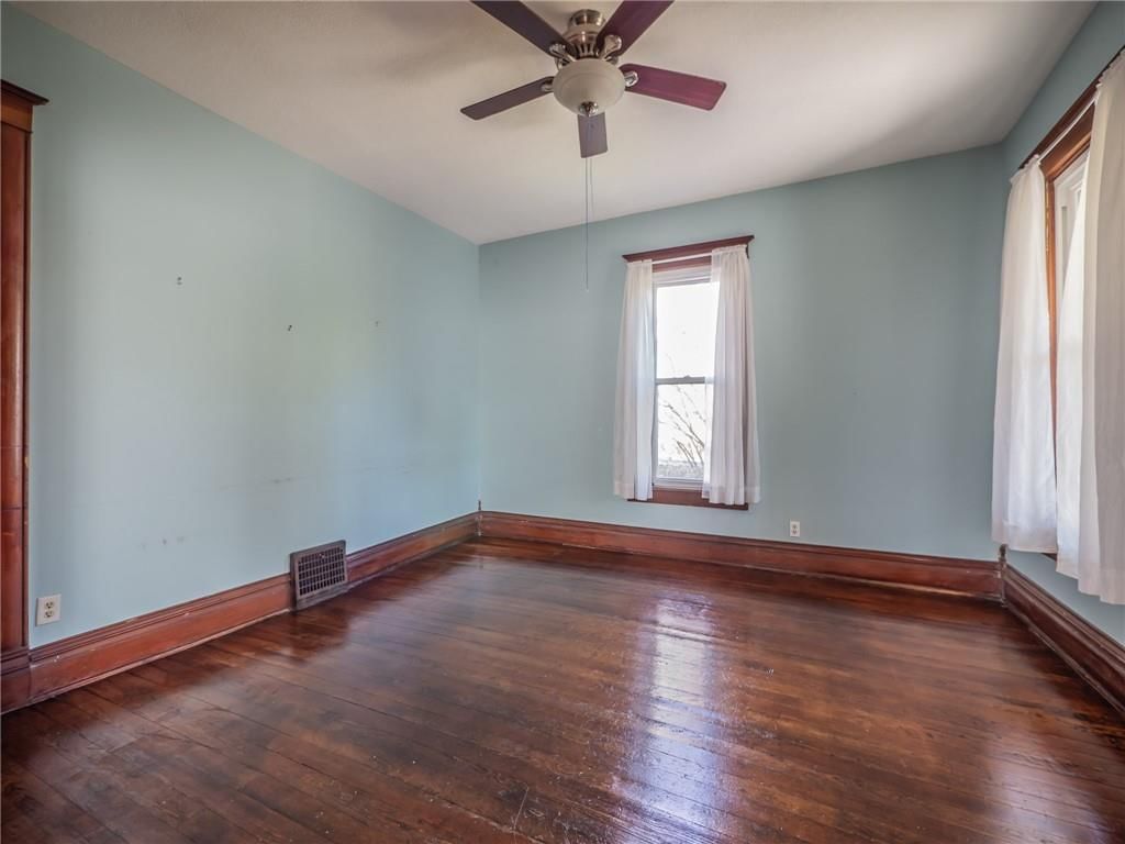 625 W 1ST Street — photo 40