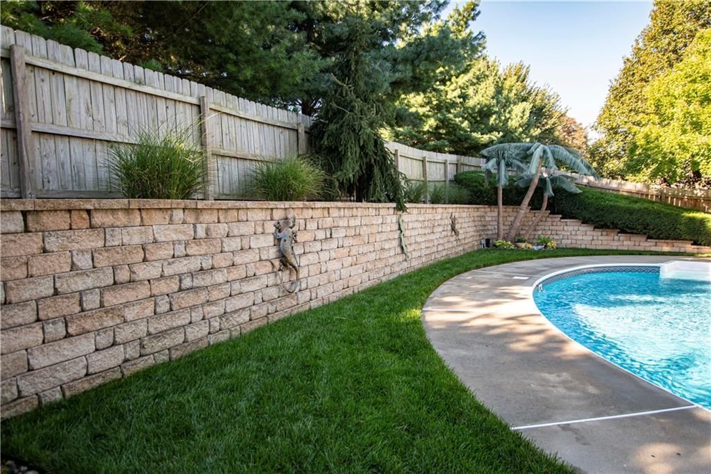 21719 W 96th Street — photo 26