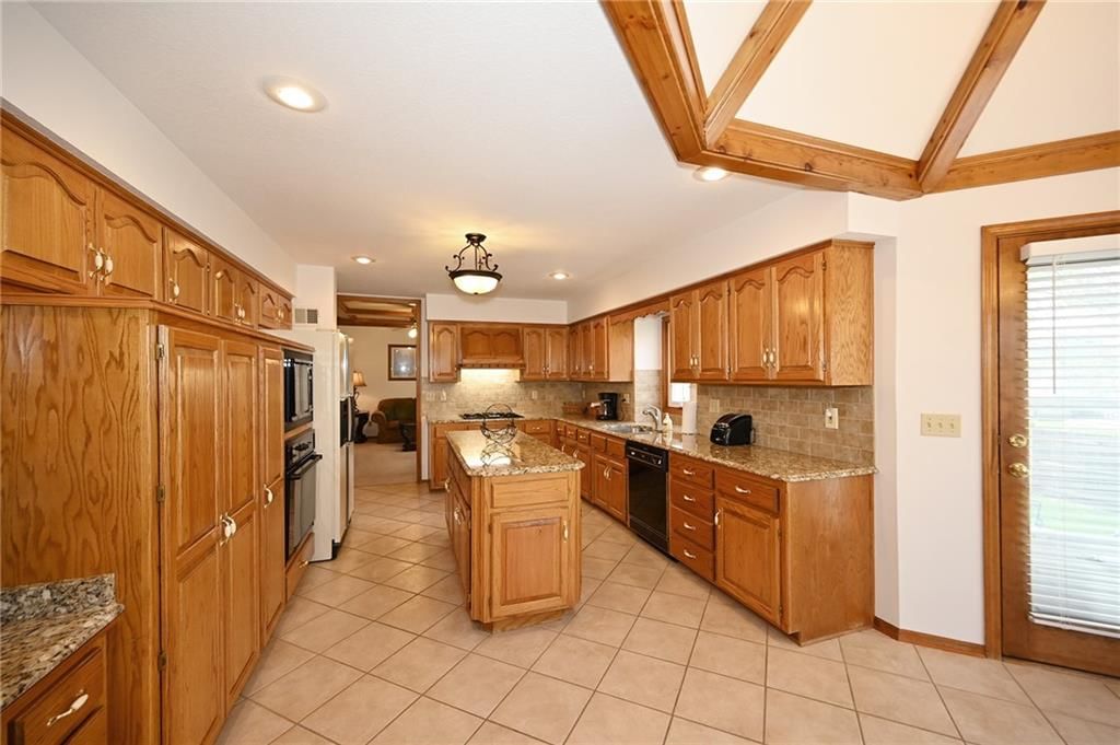 4305 Shady Lane Drive — photo 12