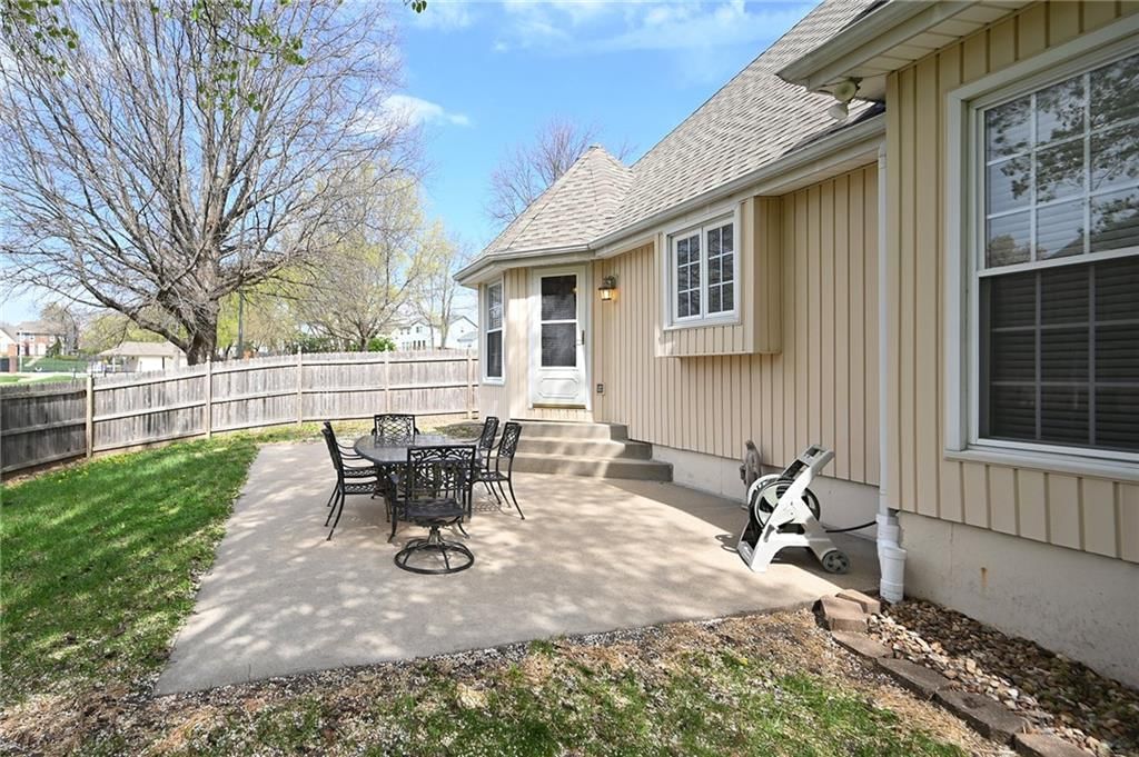 4305 Shady Lane Drive — photo 37