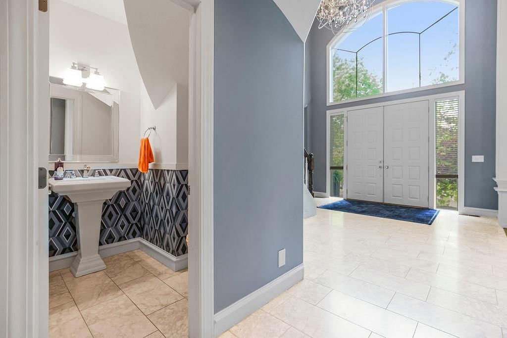 329 Mojave West Street — photo 8