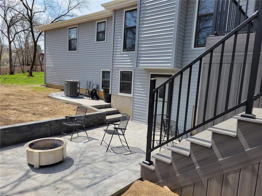 8110 High Street — photo 6