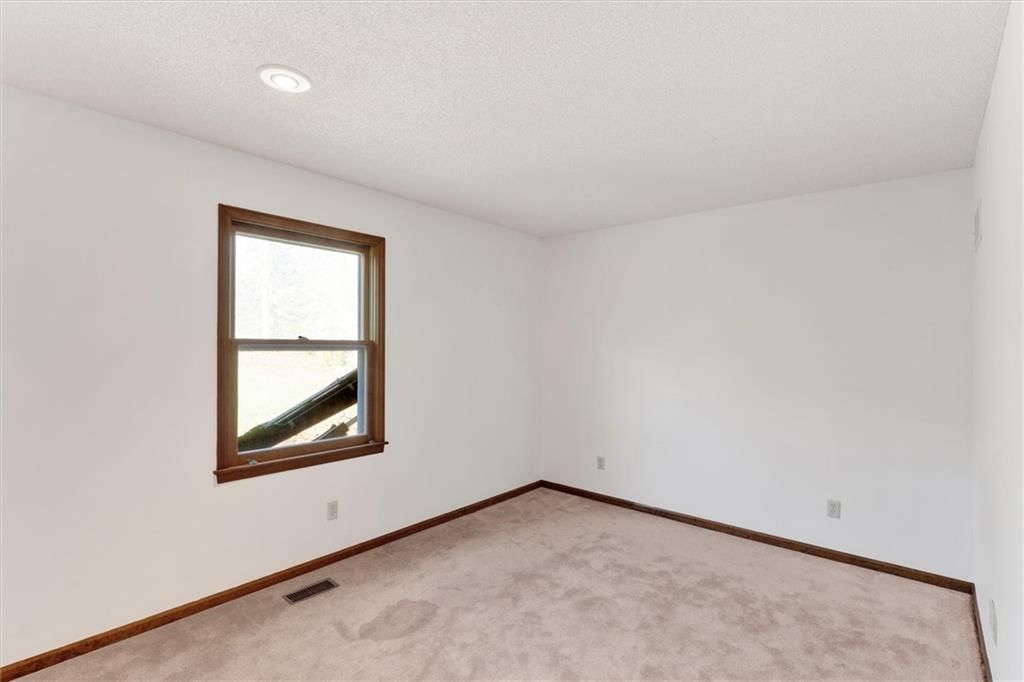 8110 High Street — photo 23