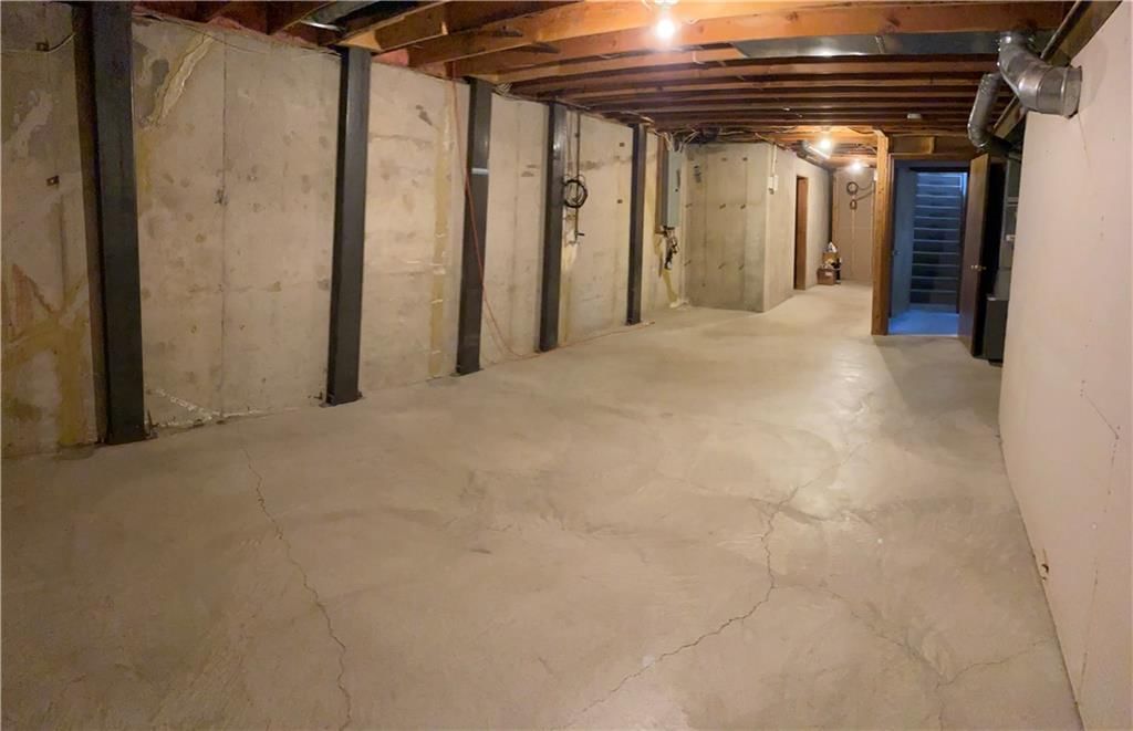 8110 High Street — photo 32