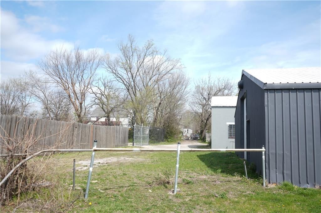 3822 Bennington Avenue — photo 13