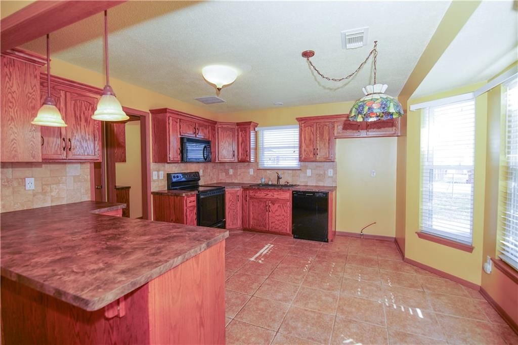 209 N Hudson Road — photo 6