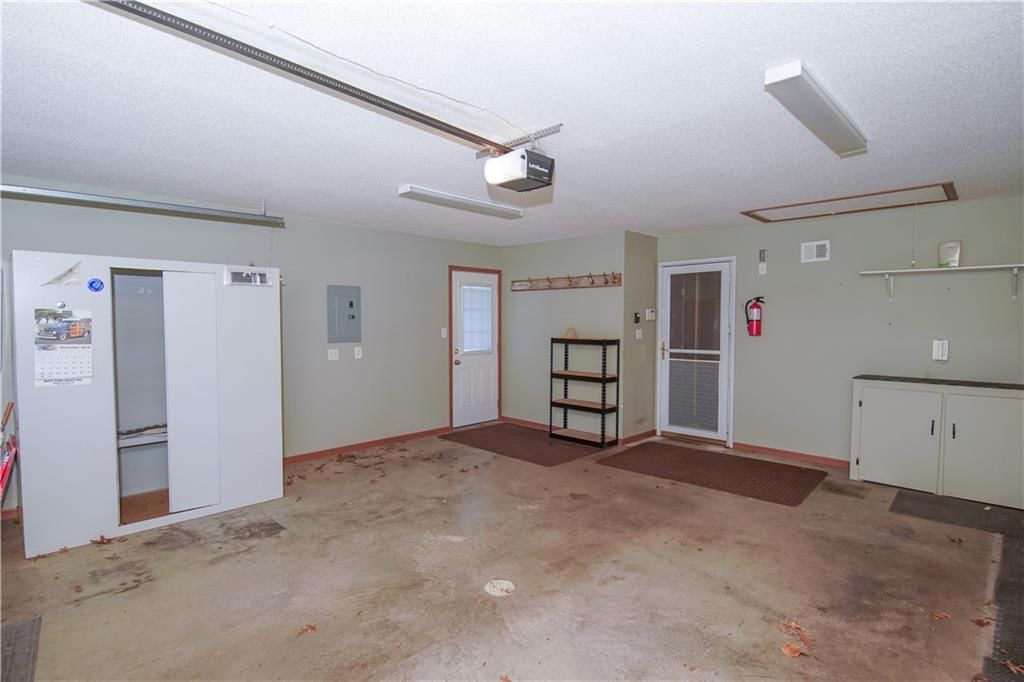 209 N Hudson Road — photo 18