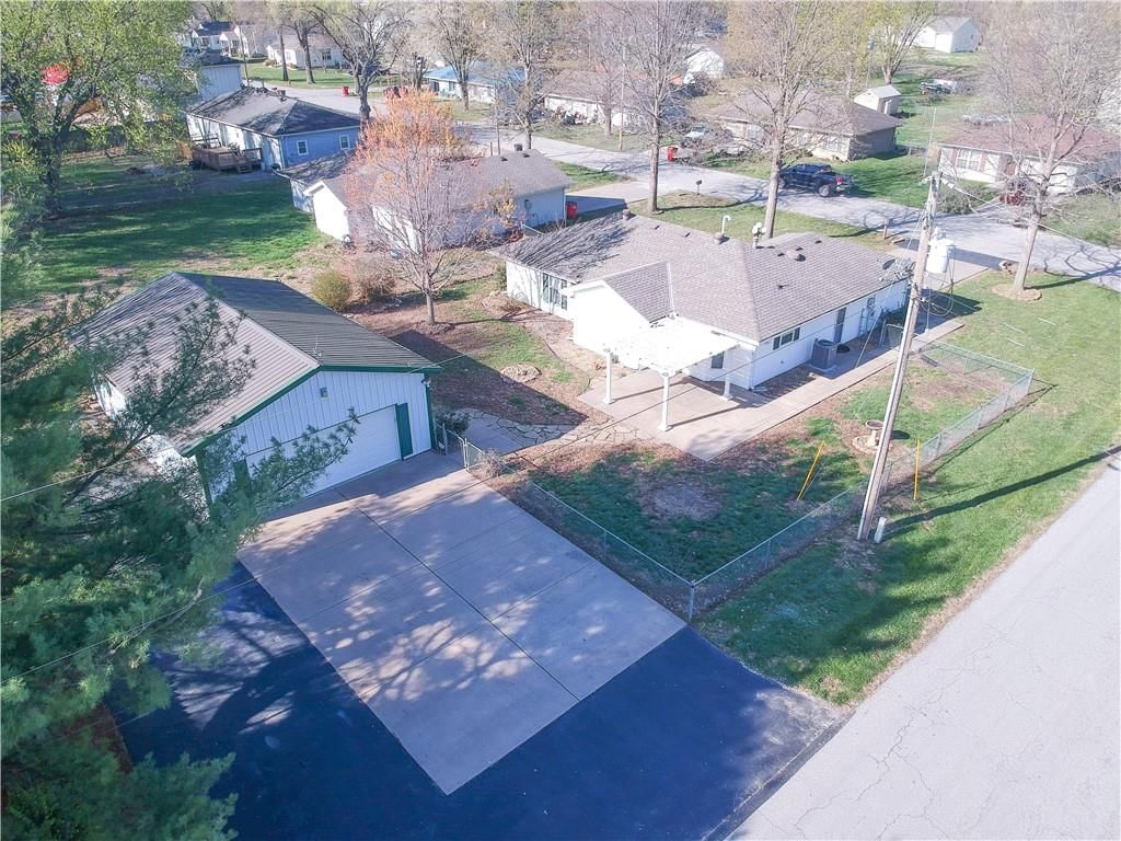 209 N Hudson Road — photo 25