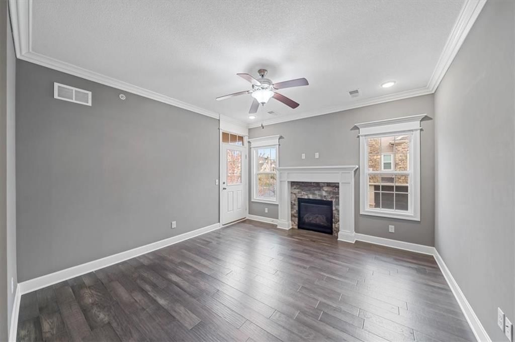 16019 Fontana Street — photo 12