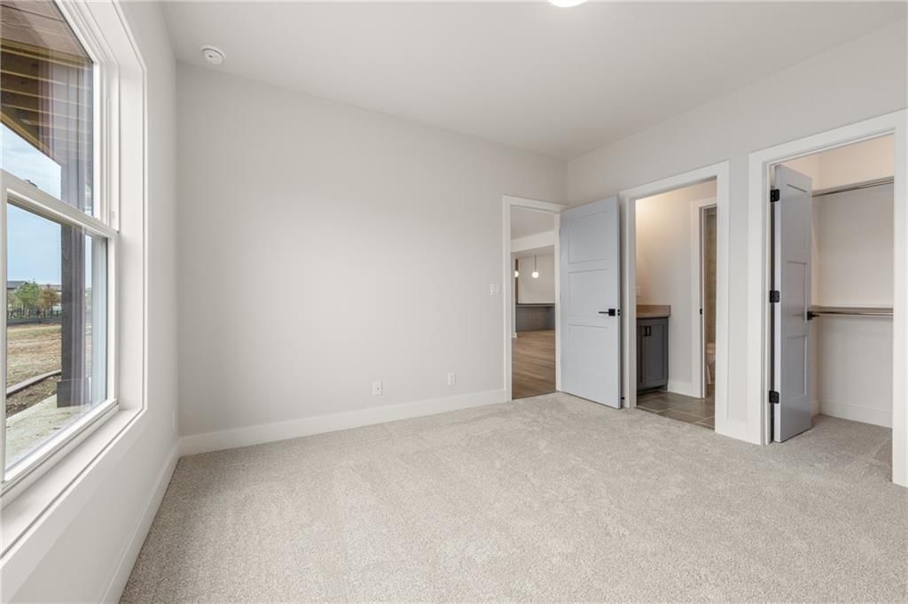 Photo 42 of 56 - 16929 Parkhill Street