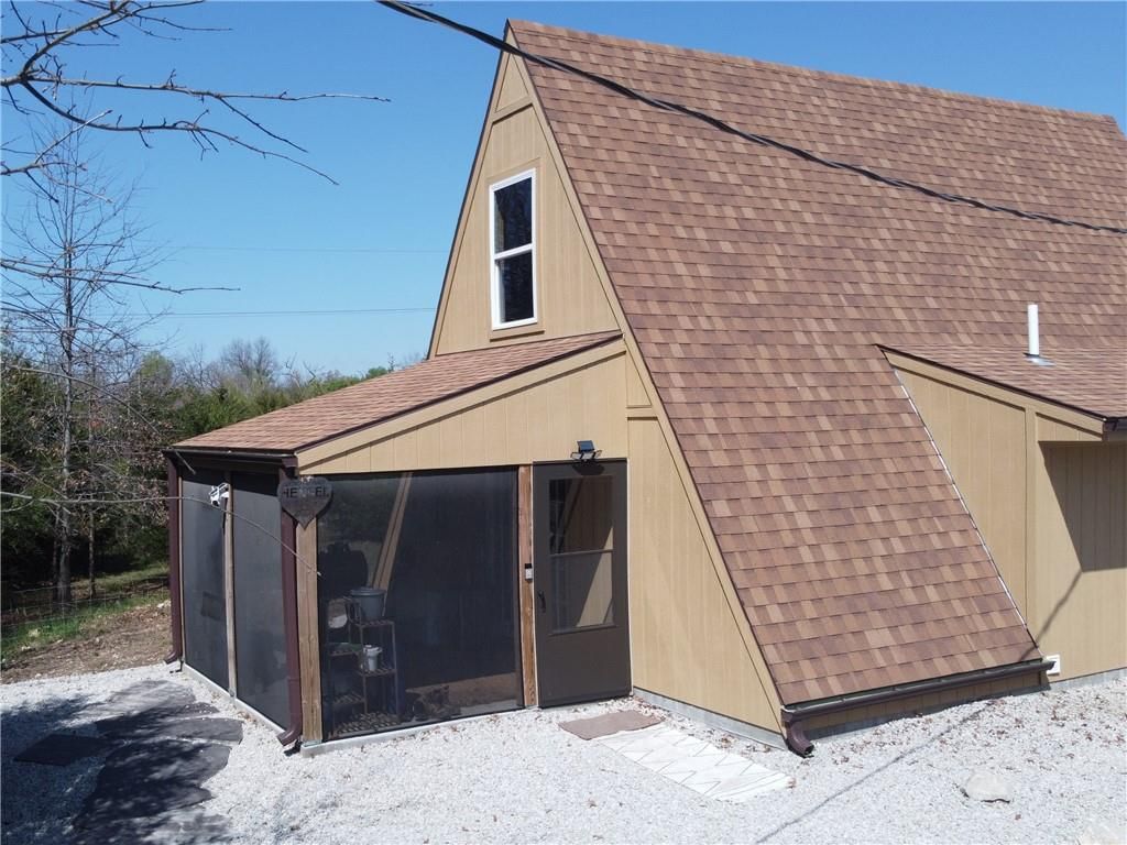 73 Maple Drive — photo 2