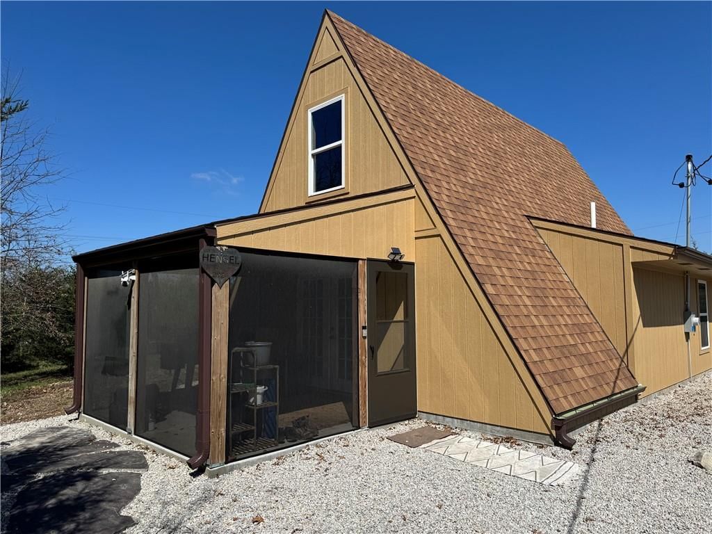 73 Maple Drive — photo 3